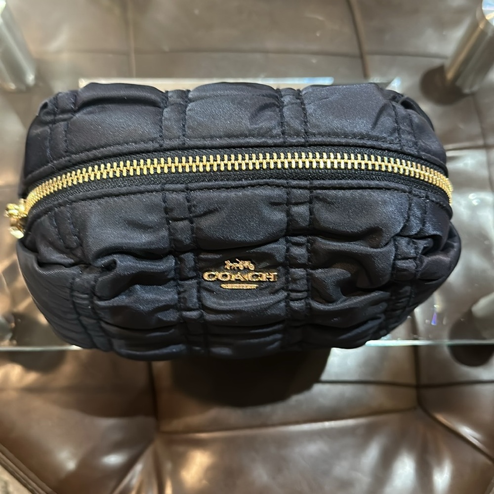 Authentic Coach Small Boxy Cosmetic Case w/Ruching in Midnight Blue, NWOT - Picture 6 of 13